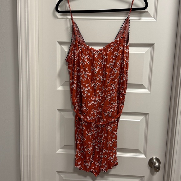 Loft Romper - Picture 4 of 4